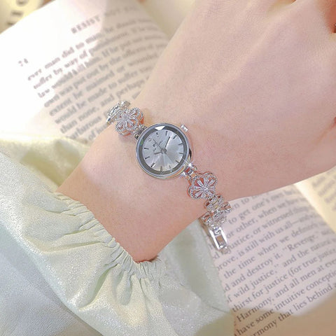 Women Luxury Diamond Shape Wristwatch