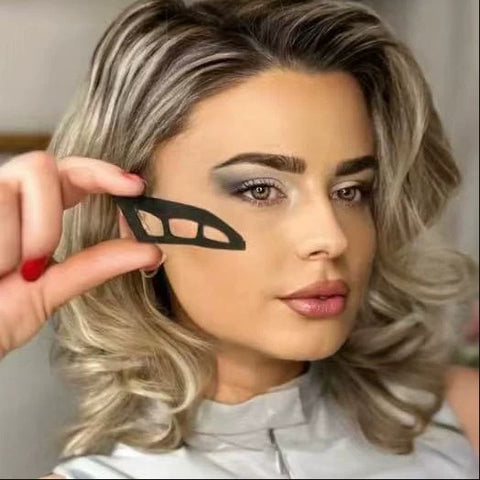 Eyetour Eyeshadow Tool