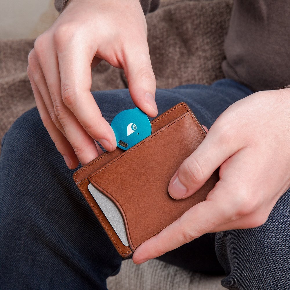 TINY TRACKER TO HELP KEEP YOUR KEYS IN CHECK produckpk